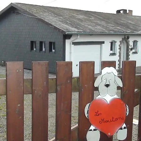 Les Moutons Holiday home *